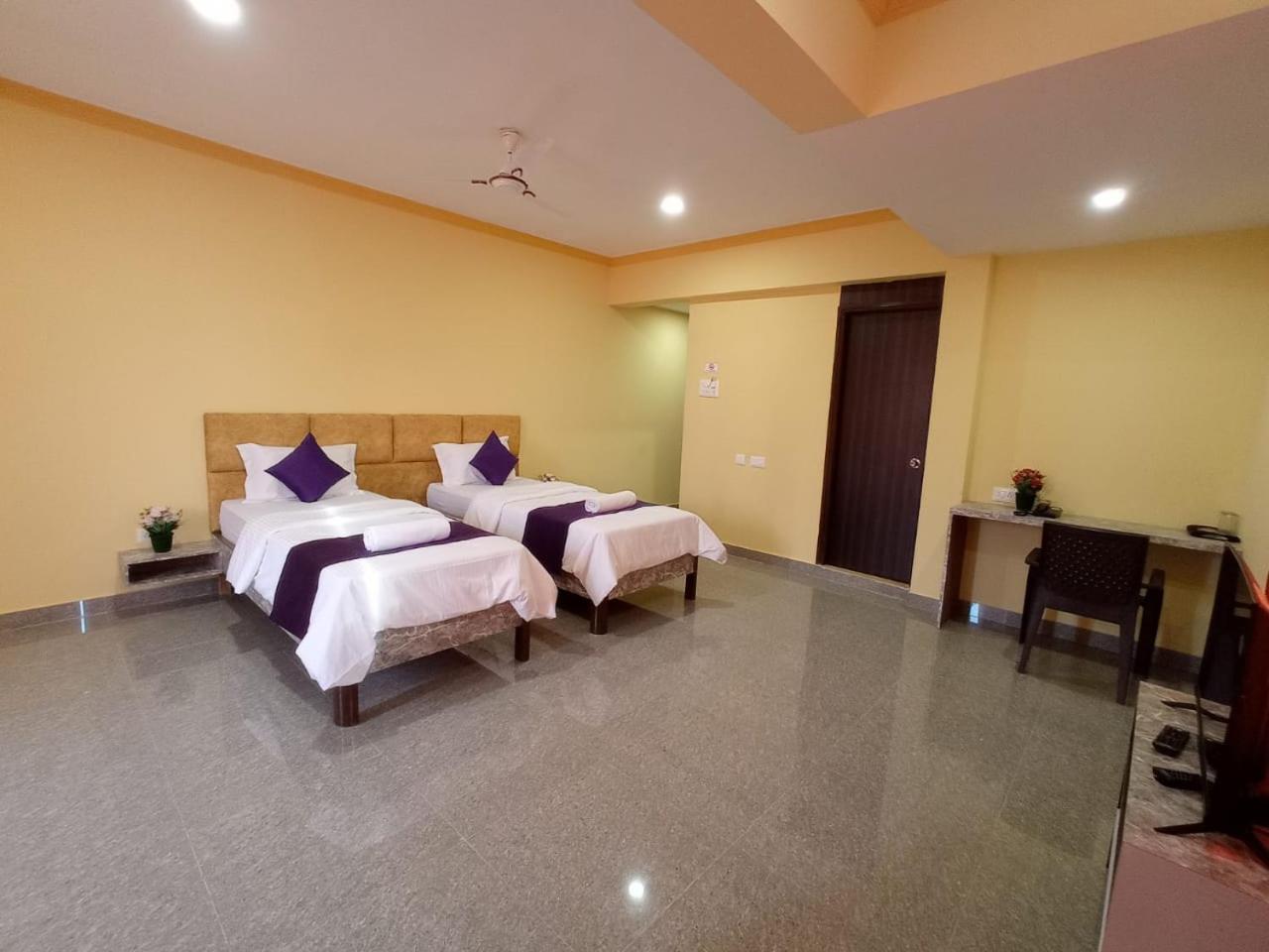 Apartment Brit's Palace Goa Agacaim
