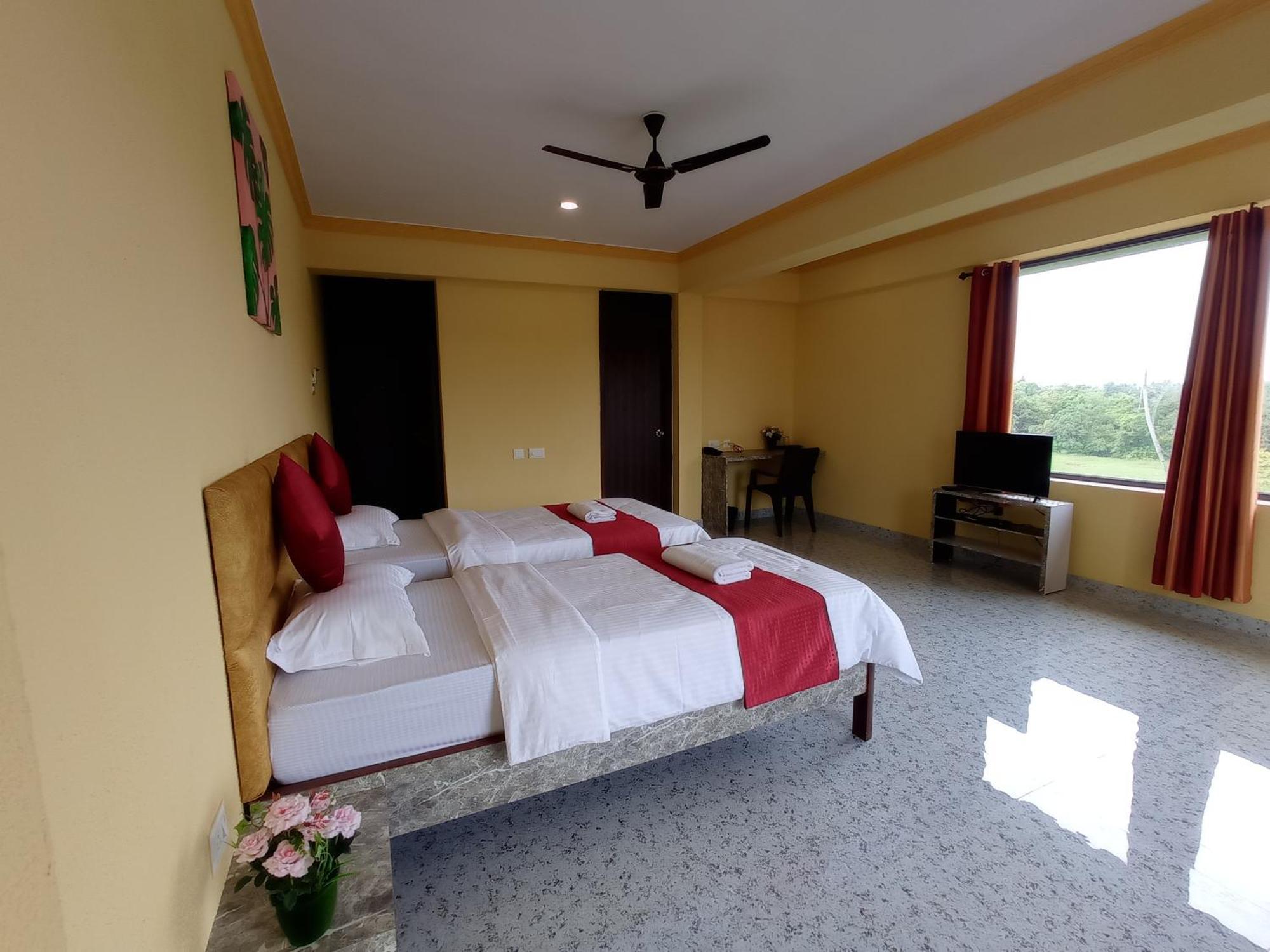 Brit's Palace Goa Agacaim